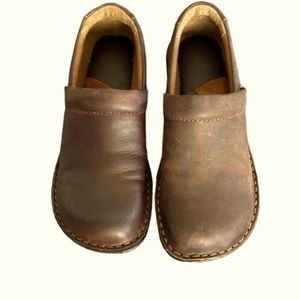 B.O.C.  Leather Clogs Brown 6M
